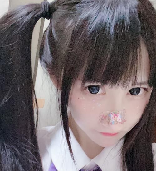# 粉丝#男粉丝都不淡定了，蔡萝莉为何喜欢扎双马尾？当她把头发散下来后