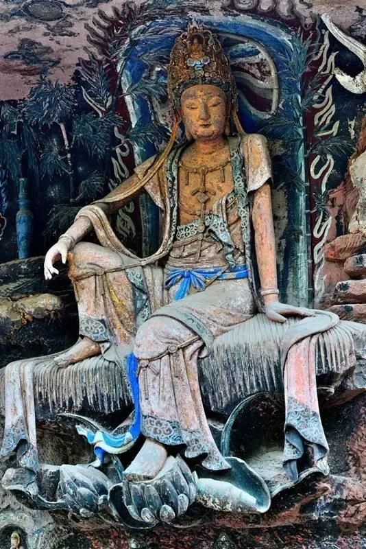 家底厚底气足!成都这座小城比敦煌还要辉煌，却低调得令人心疼!