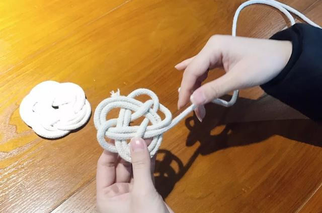 『编绳』结绳编织DIY,棉绳就能编个好看又实用的杯垫,编绳附教程!