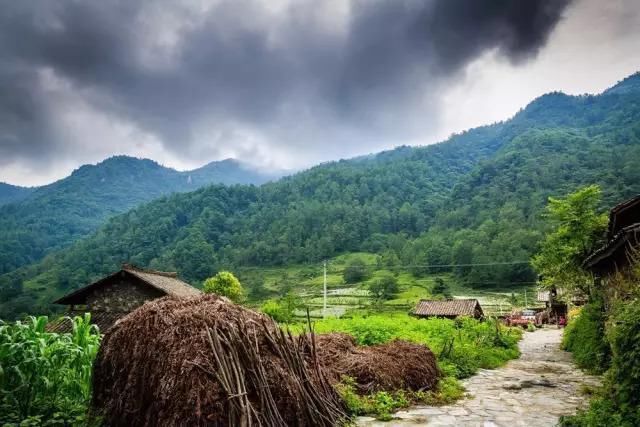 它只是雅安的一个县，却几乎包揽了川西美景!离德阳仅4小时!