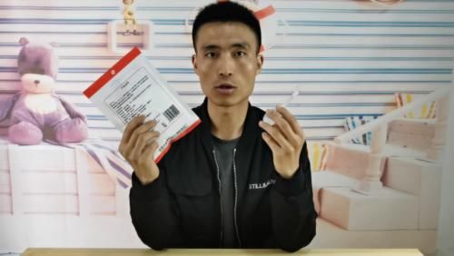  【妙用】把开塞露滴在小苏打上，还有这样的妙用，家家户户都需要