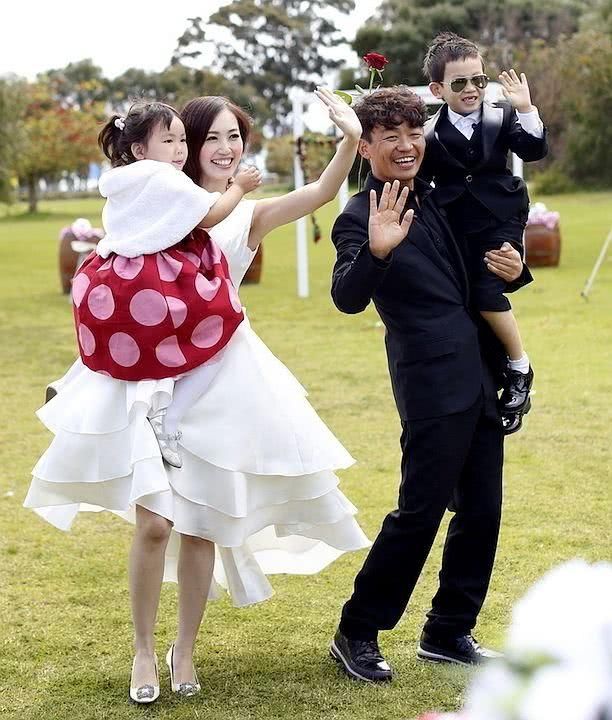 马蓉弟弟发文力挺姐姐，质疑造谣者:添油加醋者，颠倒黑白者