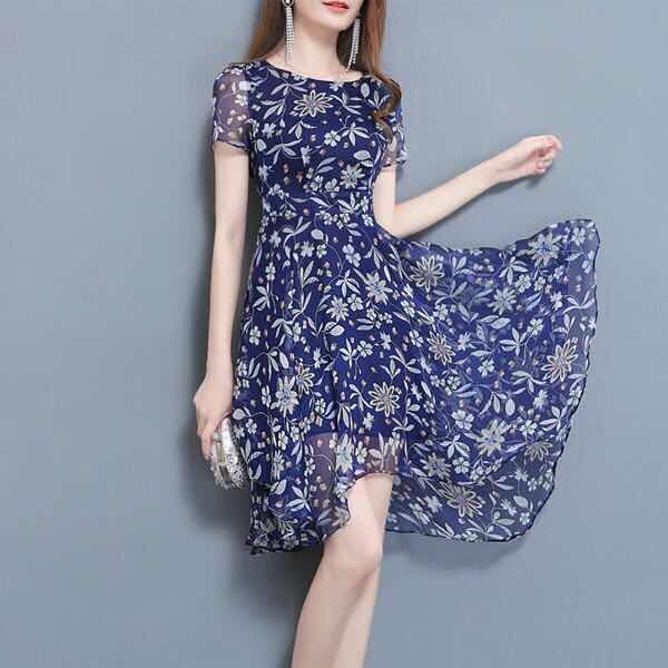 难怪姐姐不穿丝袜，穿这样的职业套装，秒变高挑女神