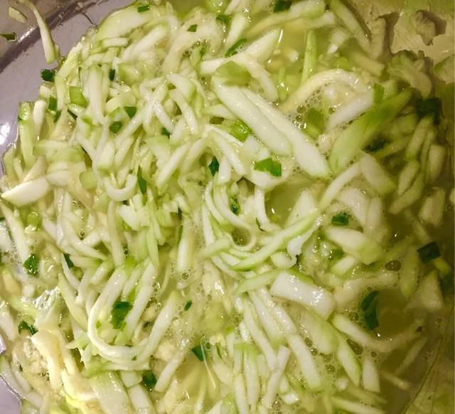  「客家人」小南瓜怎么做？客家人教你决窍和方法，外焦里嫩，好吃到停不下来