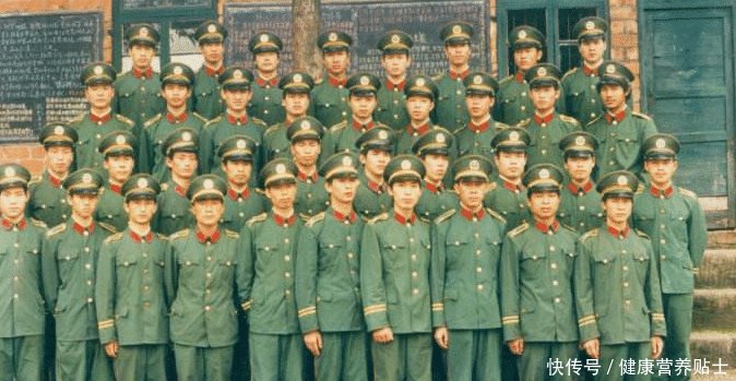 中国拥有15个副省级城市，为何没有郑州和长沙两个省会