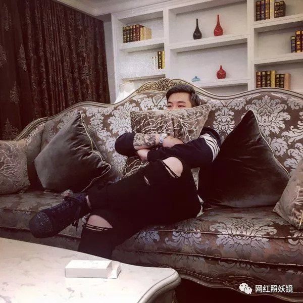 长得丑炸天的97年伪富二代，诈骗7000万跑路，全上海人都在找他!