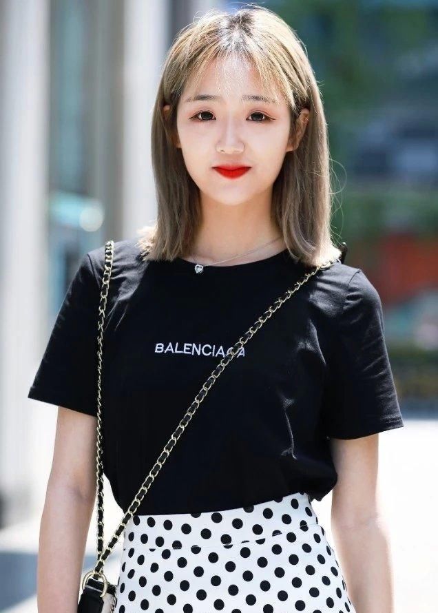  百褶裙：还在迷恋百褶裙吗？这款“珍珠奶茶裙”才是小仙女最爱，快盘它