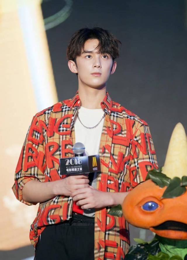 只有看过吴磊，才知道啥叫长开了 网友：胖点更好看