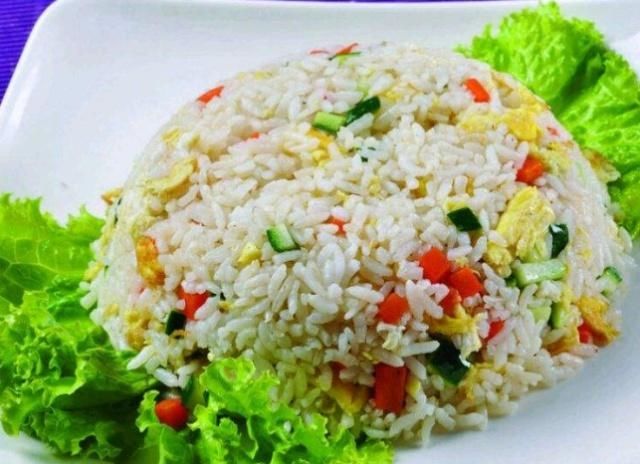  『米饭』在做鸡蛋炒饭之前加上这一步。米饭很清，味道很好