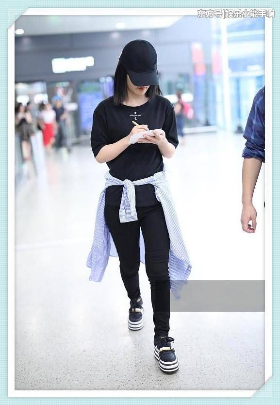 看了赵薇紧身裤，再看看谢娜，网友直呼:谁都阻止不了我减肥决心