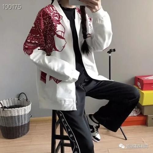  适合@李宁 剪纸艺术棒球服外套 适合情侣搭配哦