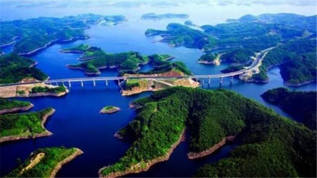 中国最不缺水的城市，为20多座大中城市供水，被称为“中国水都”