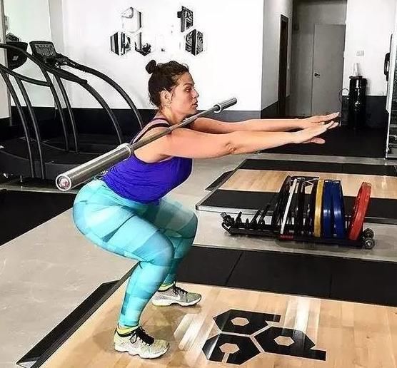 170斤女模 逆袭成全球励志女神