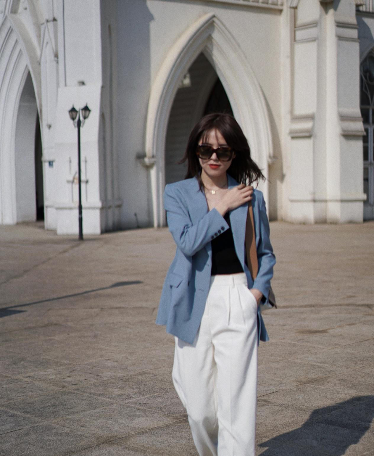  『美的』简约风也能穿出高级感?好看不过时,美的不止一点