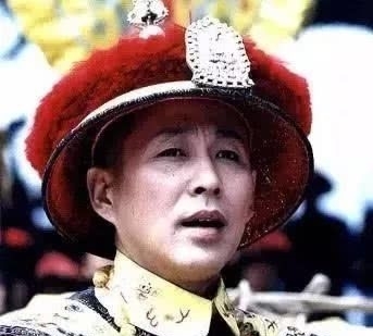  无所谓：大导演都‘’请不动‘’的演员，周星驰请她时，她还在麻雀台