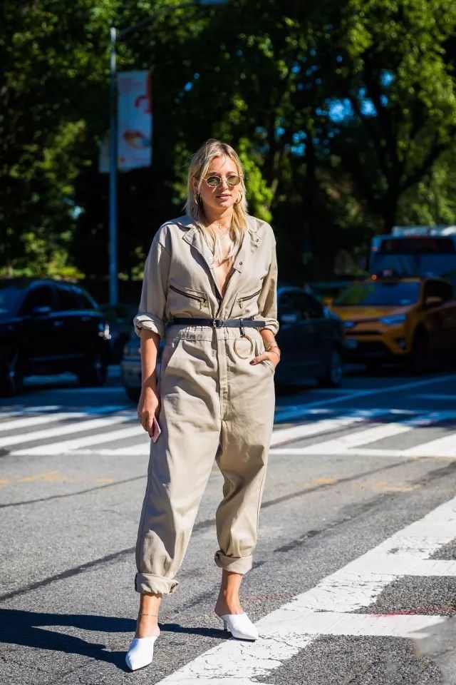 胸不平何以平天下!专治贫乳的穿衣法则告诉我们:平胸又如何，扛不