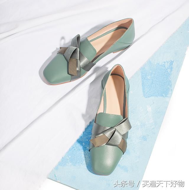 方头鞋为啥这么火？看完你也会忍不住想买一双，毕竟很美
