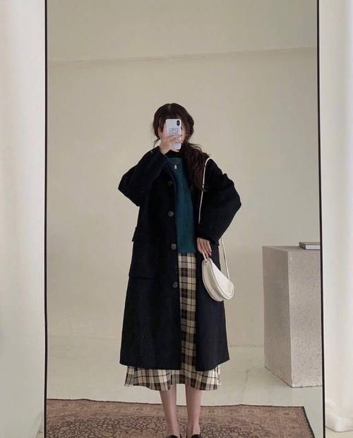 #大衣#黑色大衣怎么穿才出彩?9种内搭方案让你变成街上最亮的仔!
