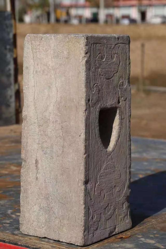  #景观石#庭院石器：景观石，青石桌面，老石槽，古石雕，庭院装修佳品！