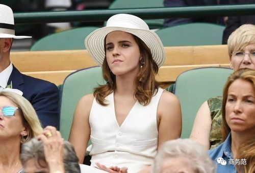 大咖名媛齐聚温网，抖森、卷福等英伦男神，穿衣甩新F4几十条街…