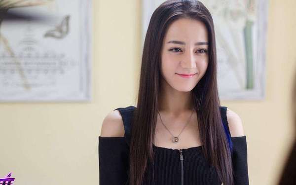 空气卷发安排起来!从杨幂、热巴到娜扎都爱到不愿意换的发型，原