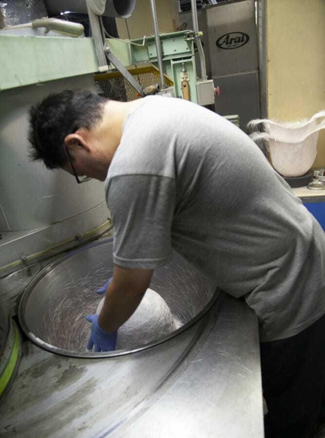  顶级■顶级头盔的诞生过程 Arai头盔工厂探秘之旅