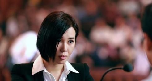 「翻红」她曾和导演男友相恋,同居12年后遭到抛弃,如今靠吴京再度翻红!