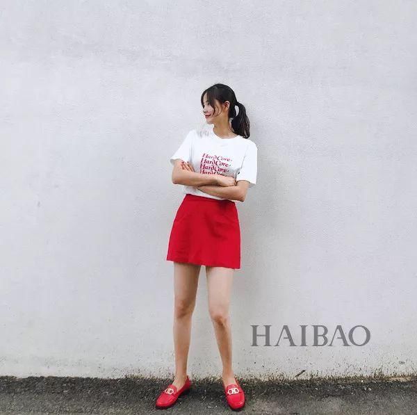 羡慕|靠“虐狗”合照火爆INS，这对韩国小夫妻也太甜了?