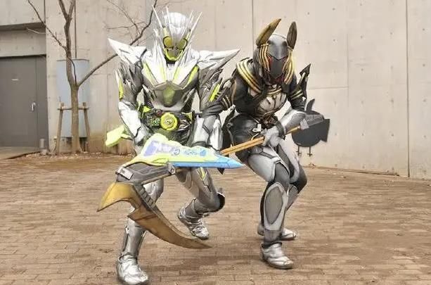  『假面』假面骑士零一32话追加预告，亡被解放，连战燃烧猎鹰和金属簇蝗虫