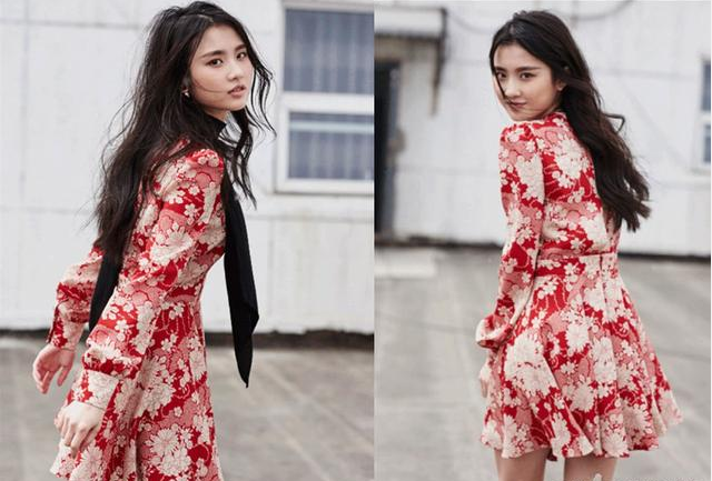 张慧雯为显腿长，脚踩“两根针”出门，短裤短到大腿根！