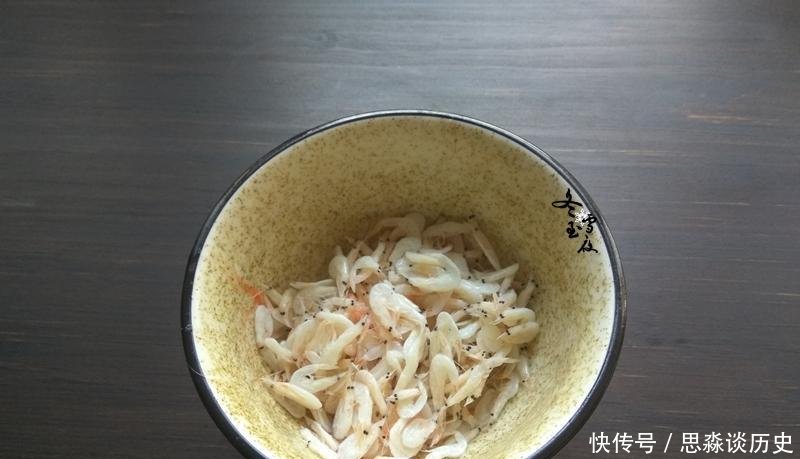 『口味』据说是“东北王”张作霖很爱吃的一道菜, 鲜辣爽脆, 口味火爆