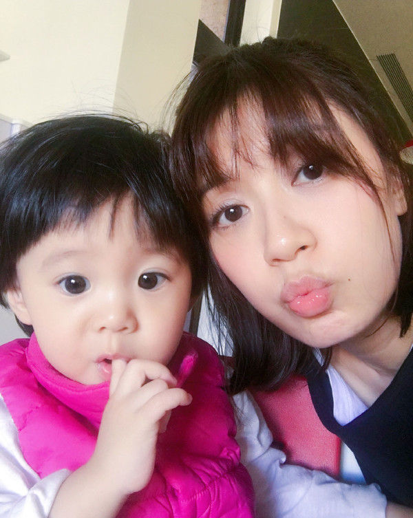 42岁贾静雯颜值有Bug了？原来这个地方有道纹真的会显老