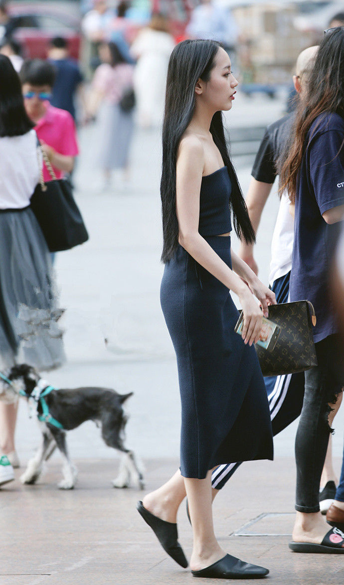 街拍重庆，高贵又时尚的潮流穿搭参考，让你气场立马变大