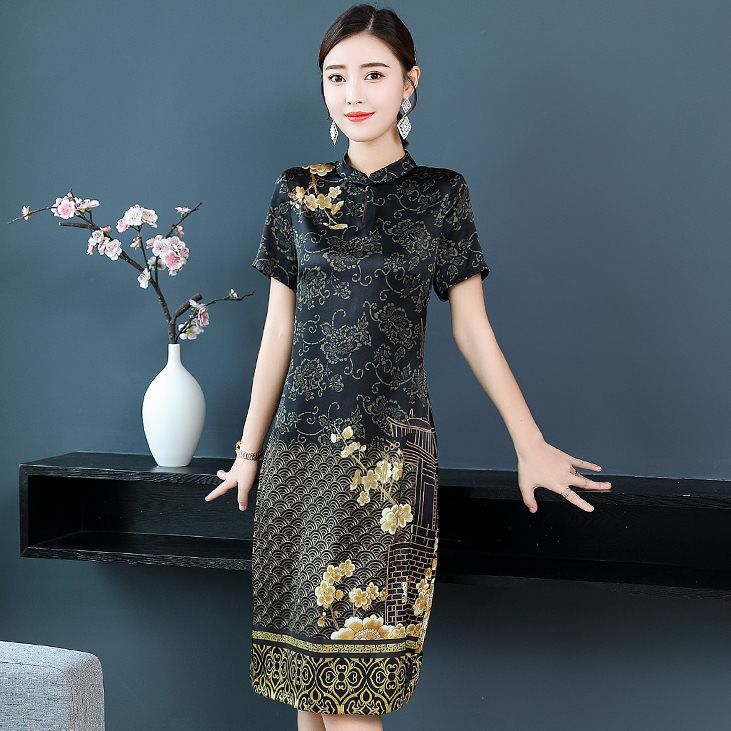 没有好身材，脸蛋在好看有什么用?特别修身的旗袍连衣裙，来看看