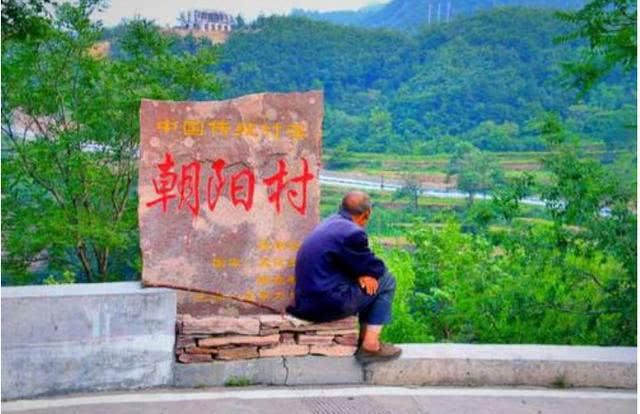  『建筑』太行山深处的悬崖古村，文艺青年的心中所爱，石头建筑古色古香