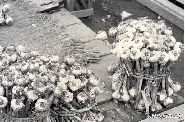 老照片:一组70年代的韩国农村生活照，太珍贵了!