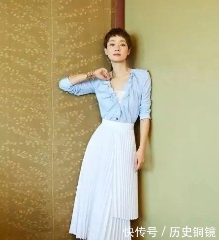  【女性】离婚后的马伊琍衣品越来越好，瞧这几身打扮，看完真让人羡慕！