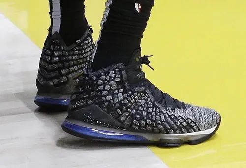 Nike:致敬老款成主旋律?Nike和Jordan两款全新实战鞋曝光!