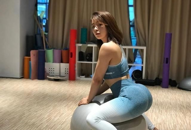 这波中国小姐姐的身材，真的太让人心动了！