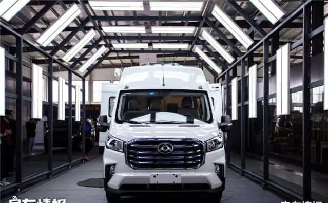  『V90』全新大通V90房车来啦！配2.0T发动机参数超依维柯，起售价真便宜