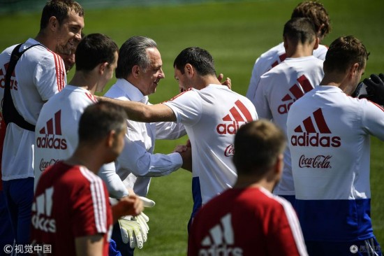 高清:俄罗斯训练副总理到场 扎戈耶夫沟通伤情