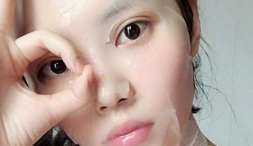  面膜@开塞露加它敷敷脸，保湿抗皱又美白，脸蛋变得白净光滑