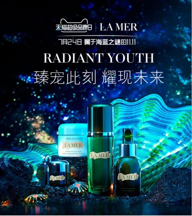 治愈系女神钟楚曦眉眼生花，《芳华》惊鸿一瞥让人心醉