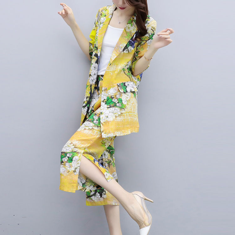 过了35岁,廉价衣服扔了吧,掉价!多穿这样的套装,减龄忒洋气