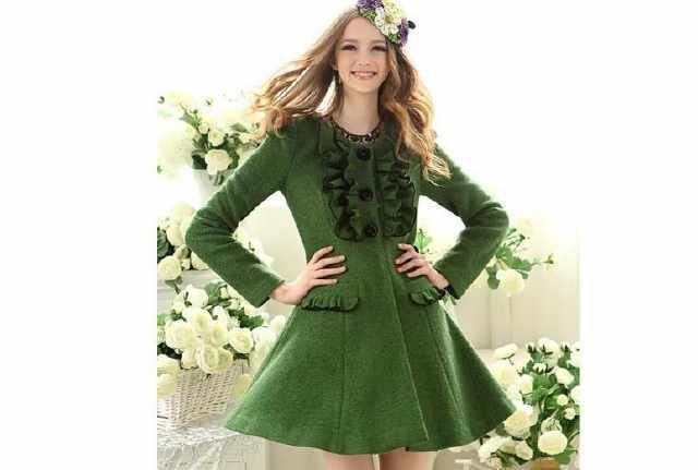 这4种衣服穿起来会显老，女生别再买了!特别第3种，很艳俗!