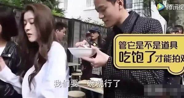 拉踩关晓彤，张雪迎工作室声明辟谣 ，这才是她一夜招“黑”的根