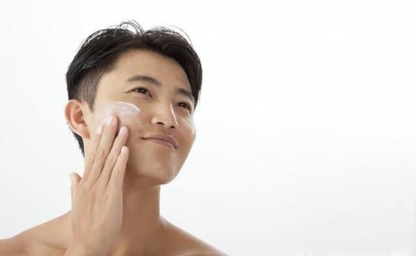  男士劲爽控：男士洗面奶怎么挑 有这三款就够了 还买什么高夫