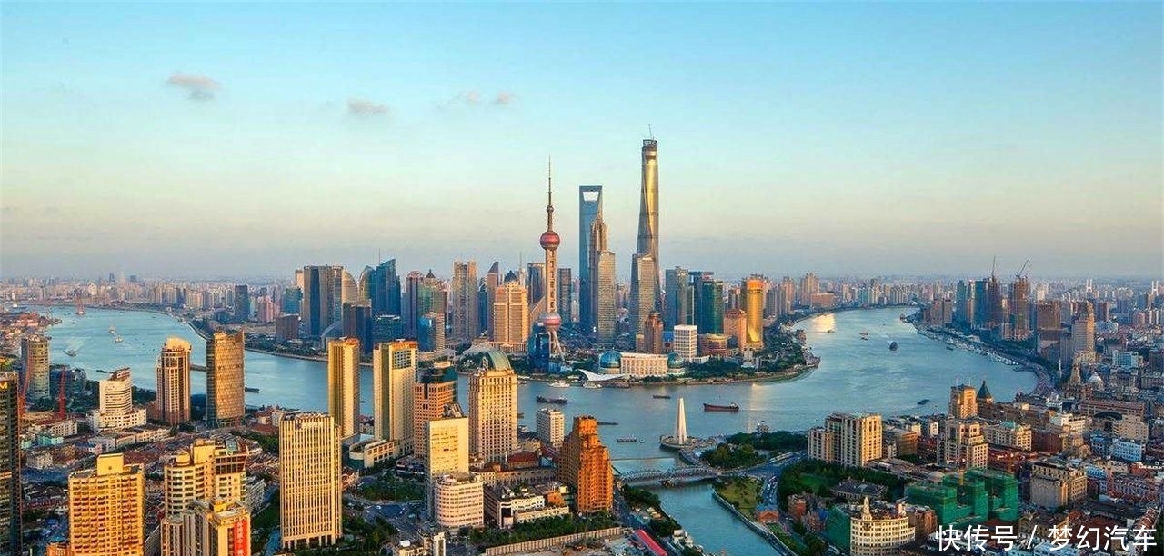  入围@亚洲排名前十强的城市，中国入围6城，其中这座城市表现最