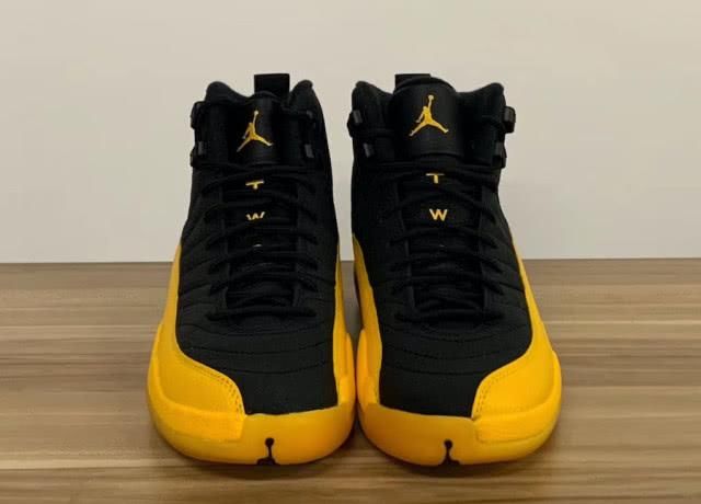  值得@黑黄Air Jordan 12七月登场 这双湖人客场配色你值得入手