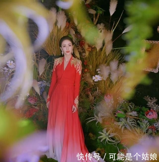 「全网」国风造型太挑人:佟丽娅杨超越惊艳全网,汤唯孟美岐却被骂爆丑
